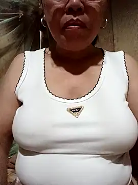 Snapshot of Agnes-baby chatting on June 6, 10:36 pm Agnes-baby online show from June 6, 10:36 pm