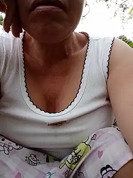 Snapshot of Agnes-baby chatting on June 7, 10:46 pm Agnes-baby online show from June 7, 10:46 pm