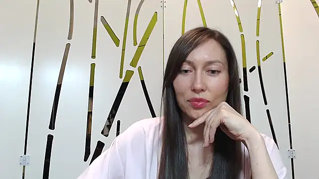 Snapshot of Naroliss chatting on May 9, 3:28 pm Naroliss online show from May 9, 3:28 pm