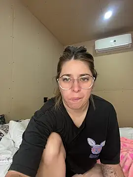 Snapshot of soyanahii chatting on June 11, 12:36 pm soyanahii online show from June 11, 12:36 pm