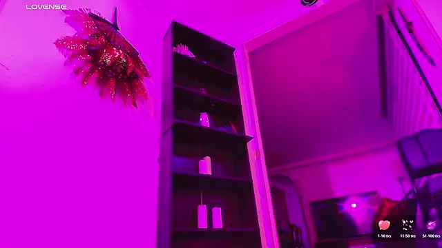 Sweet lenna online show from March 11, 1:00 am