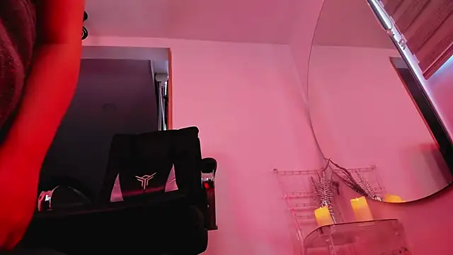 Snapshot of Sweet_lenna chatting on June 11, 12:54 am Sweet lenna online show from June 11, 12:54 am