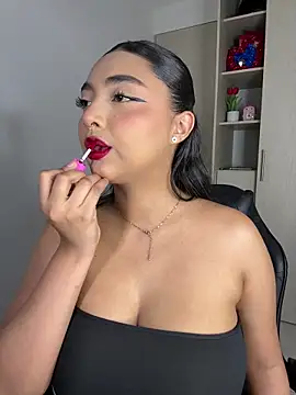 Snapshot of SASHASTRADA_ chatting on February 17, 10:38 pm SASHASTRADA online show from February 17, 10:38 pm