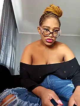 Snapshot of Sultrydiva1 chatting on January 16, 11:03 am Sultrydiva1 online show from January 16, 11:03 am