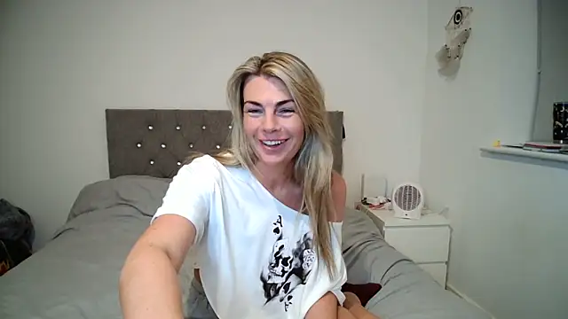Scarlett the girlnextdoor online show from March 18, 9:40 pm