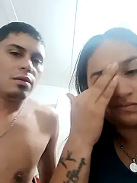 Snapshot of Mia28xxx chatting on March 24, 3:00 am Mia28xxx online show from March 24, 3:00 am