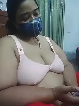 momo loves online show from April 25, 1:41 pm