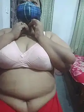 momo loves online show from April 28, 4:17 am