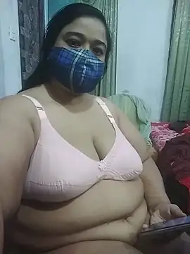 momo loves online show from May 10, 2:00 pm