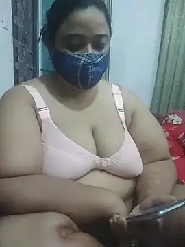 momo loves online show from May 11, 2:34 pm