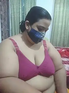 momo loves online show from June 26, 2:05 am