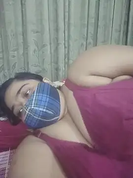 momo loves online show from July 8, 5:50 pm