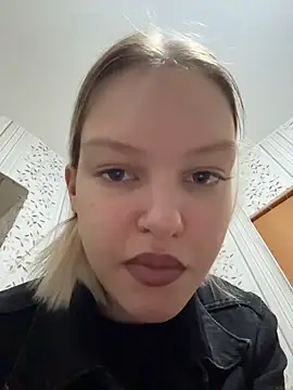 AshleyMur online show from June 17, 6:27 am