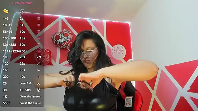 abril onnel online show from February 13, 7:10 pm