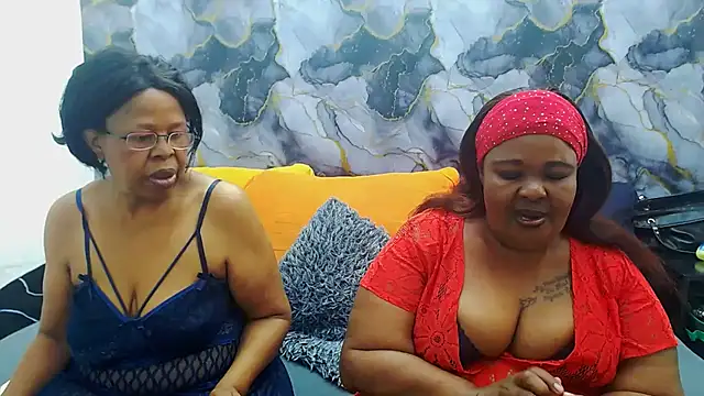 Snapshot of SEXY_MATURExx chatting on May 30, 1:19 pm SEXY MATURExx online show from May 30, 1:19 pm