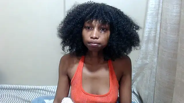 Snapshot of ExtraDoll chatting on May 14, 6:31 am ExtraDoll online show from May 14, 6:31 am
