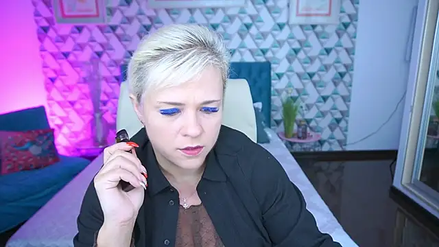 CrystalVibe online show from May 11, 6:30 am