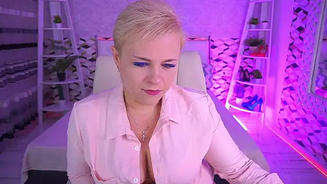 CrystalVibe online show from May 22, 6:42 am