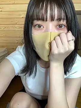 Snapshot of minami_room chatting on May 16, 6:10 am minami room online show from May 16, 6:10 am