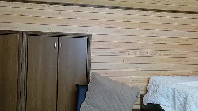 Snapshot of minami_room chatting on June 5, 5:36 am minami room online show from June 5, 5:36 am