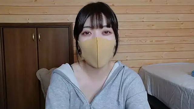 Snapshot of minami_room chatting on June 22, 6:54 am minami room online show from June 22, 6:54 am