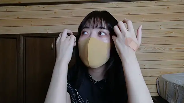 minami room online show from July 6, 8:11 am