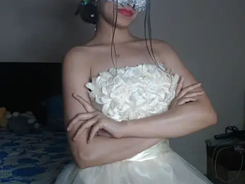 Snapshot of Hottie_heer chatting on February 12, 5:08 pm Hottie heer online show from February 12, 5:08 pm