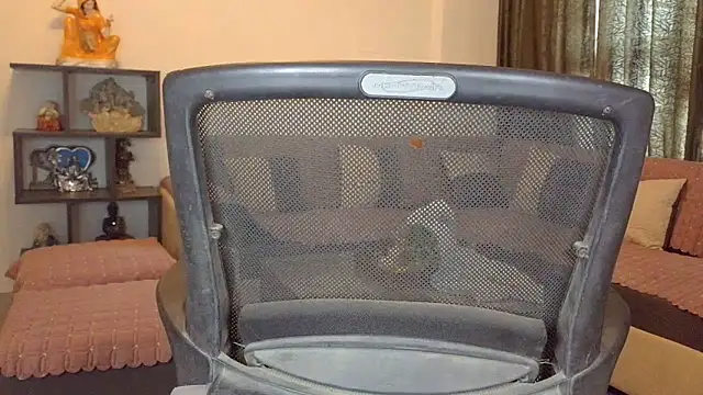 Snapshot of Secret_Sarikaa chatting on June 20, 4:48 am Secret Sarikaa online show from June 20, 4:48 am