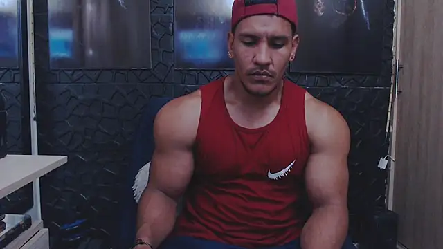 viktor herrera online show from April 28, 5:18 pm