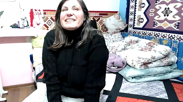 Adelinemilf online show from February 9, 10:08 am