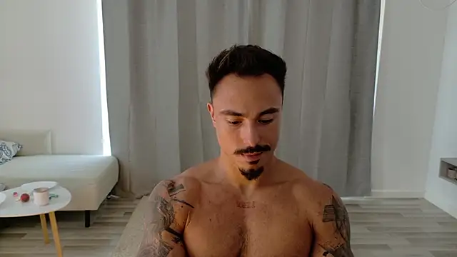 Master Lukas online show from June 19, 11:47 am
