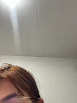 kuritto  online show from May 7, 4:18 am