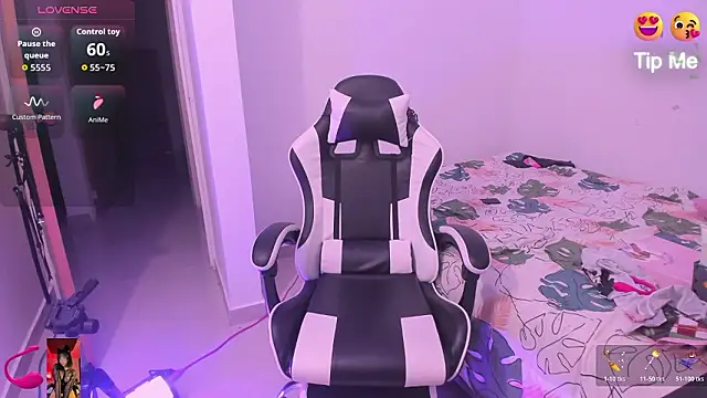 Snapshot of sofiiamillerr chatting on February 5, 11:42 pm sofiiamillerr online show from February 5, 11:42 pm