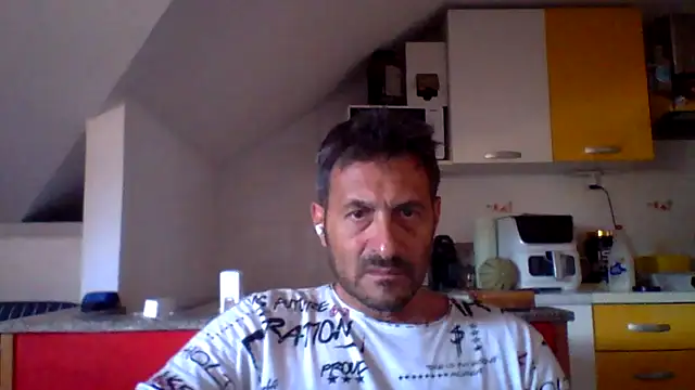 Snapshot of colosone chatting on June 15, 10:17 am colosone online show from June 15, 10:17 am
