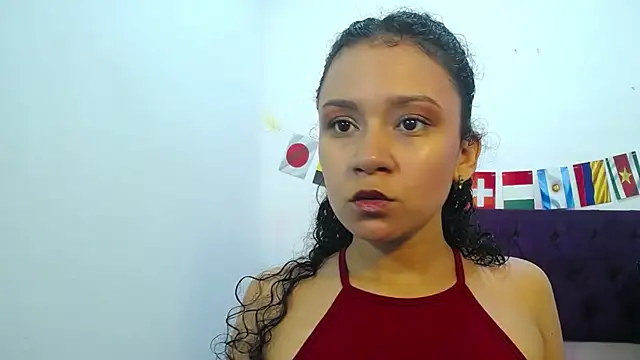 Snapshot of Little18Doll chatting on July 4, 8:37 pm Little18Doll online show from July 4, 8:37 pm