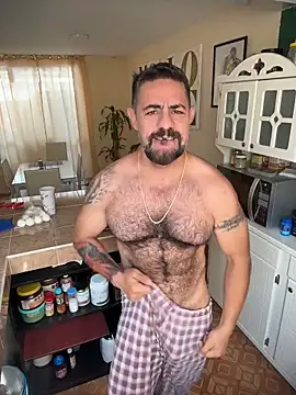 wolfbucker online show from May 5, 3:20 pm