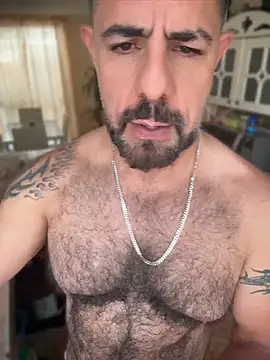 wolfbucker online show from May 19, 4:35 pm