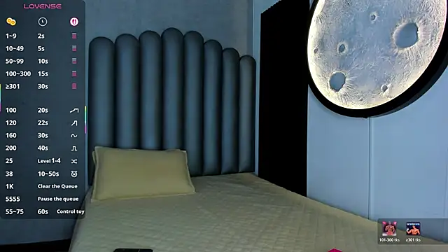 Luna  02 online show from June 17, 12:07 pm