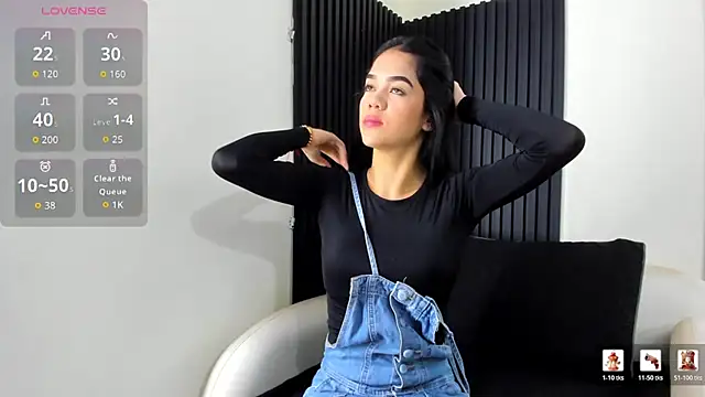 Snapshot of Luna__02 chatting on July 10, 11:57 am Luna 02 online show from July 10, 11:57 am