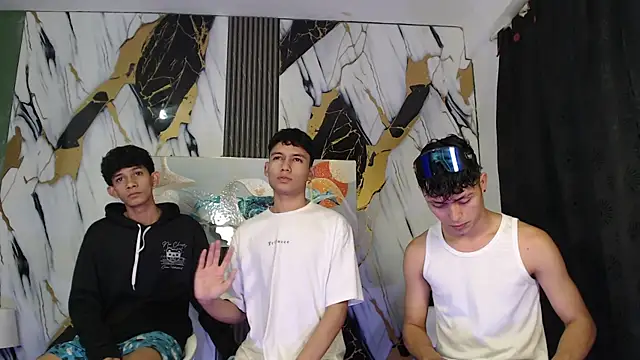 AVENGER BOYS2026 online show from May 5, 7:22 pm