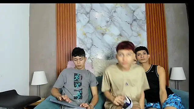 Snapshot of AVENGER_BOYS2026 chatting on June 23, 7:23 pm AVENGER BOYS2026 online show from June 23, 7:23 pm