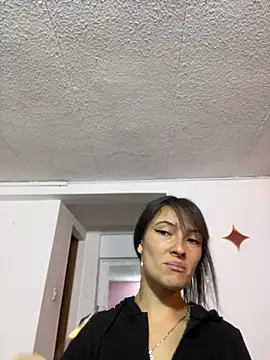 Michelle ec online show from May 11, 3:51 pm