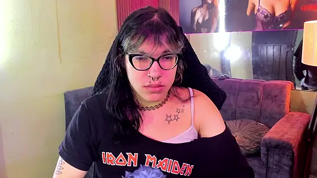 Snapshot of lilith_ayanami chatting on July 13, 12:19 pm lilith ayanami online show from July 13, 12:19 pm