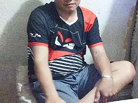 UrAsianGuy90 online show from January 14, 2:33 pm