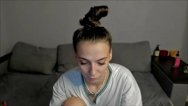 Snapshot of AnnaMized chatting on February 26, 1:37 am AnnaMized online show from February 26, 1:37 am