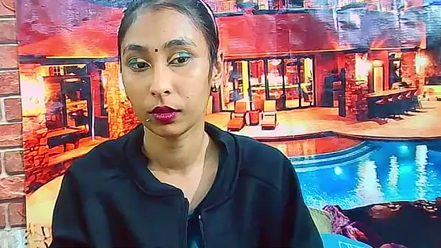 Snapshot of IndianSexyButt chatting on June 6, 5:23 am IndianSexyButt online show from June 6, 5:23 am