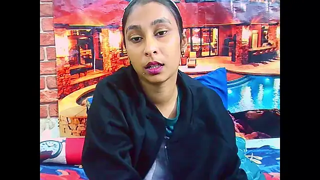 Snapshot of IndianSexyButt chatting on June 12, 5:39 am IndianSexyButt online show from June 12, 5:39 am