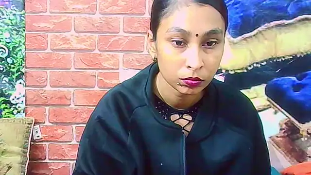 Snapshot of IndianSexyButt chatting on June 16, 5:10 am IndianSexyButt online show from June 16, 5:10 am