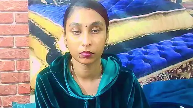 Snapshot of IndianSexyButt chatting on June 18, 5:51 am IndianSexyButt online show from June 18, 5:51 am