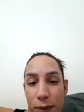 ofjuliaa online show from February 26, 7:29 am